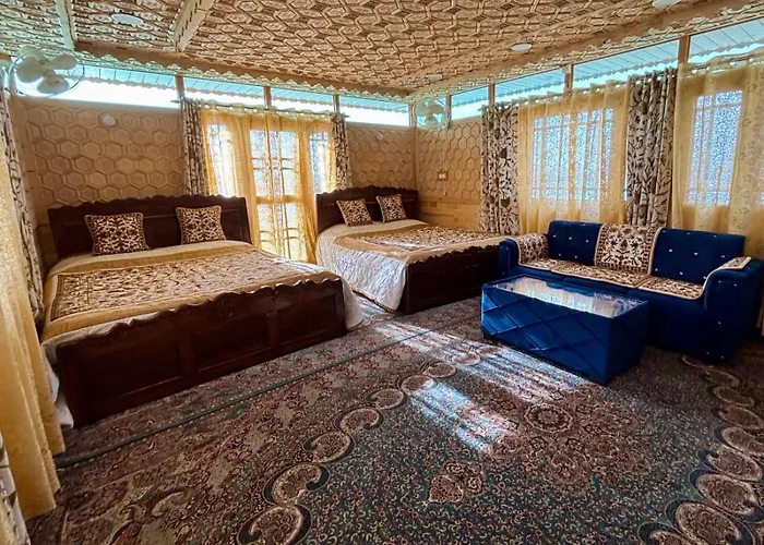 Nageen Castle Group Of House Boats